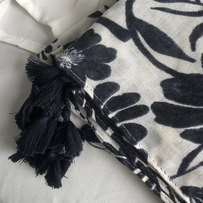 Fashion Black White Branch Floral Tassel Viscose Shawl Scarf Lady High Quality Wrap Pashmina Stole Bufanda Muslim Hijab 180*90Cm