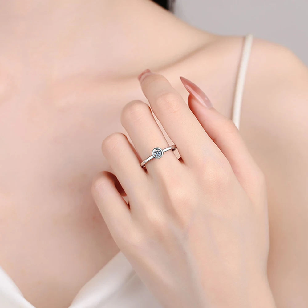 KNOBSPIN D VVS1 Moissanite Rings Round Classic Trendy Women Man Fine Jewelry GRA Certified s925 Sterling Sliver Plated 18k Ring